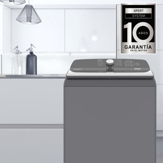 Lavadora Whirlpool de la nueva Xpert Collection de color Gris Cromo de líneas simples y elegantes.