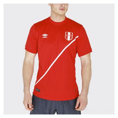 Camiseta Umbro Hombre Perú Roja - Falabella.com