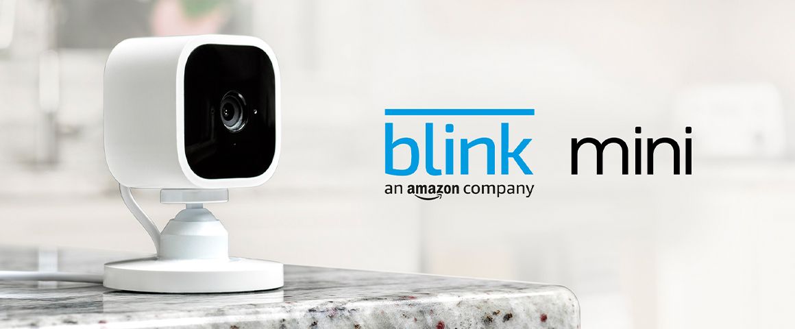 Blink Mini, cámara de seguridad inteligente, compacta, para interiores, con enchufe, resolución de vídeo HD 1080p, detección de movimiento y compatible con Alexa ¿ 1 Cámara
