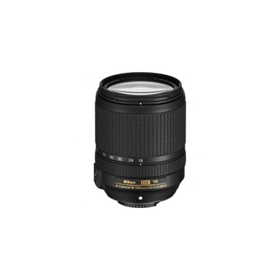 ニコン D5300 + AF-S DX NIKKOR 18-200mm F3.5-5.6G ED VR [ジャンク品