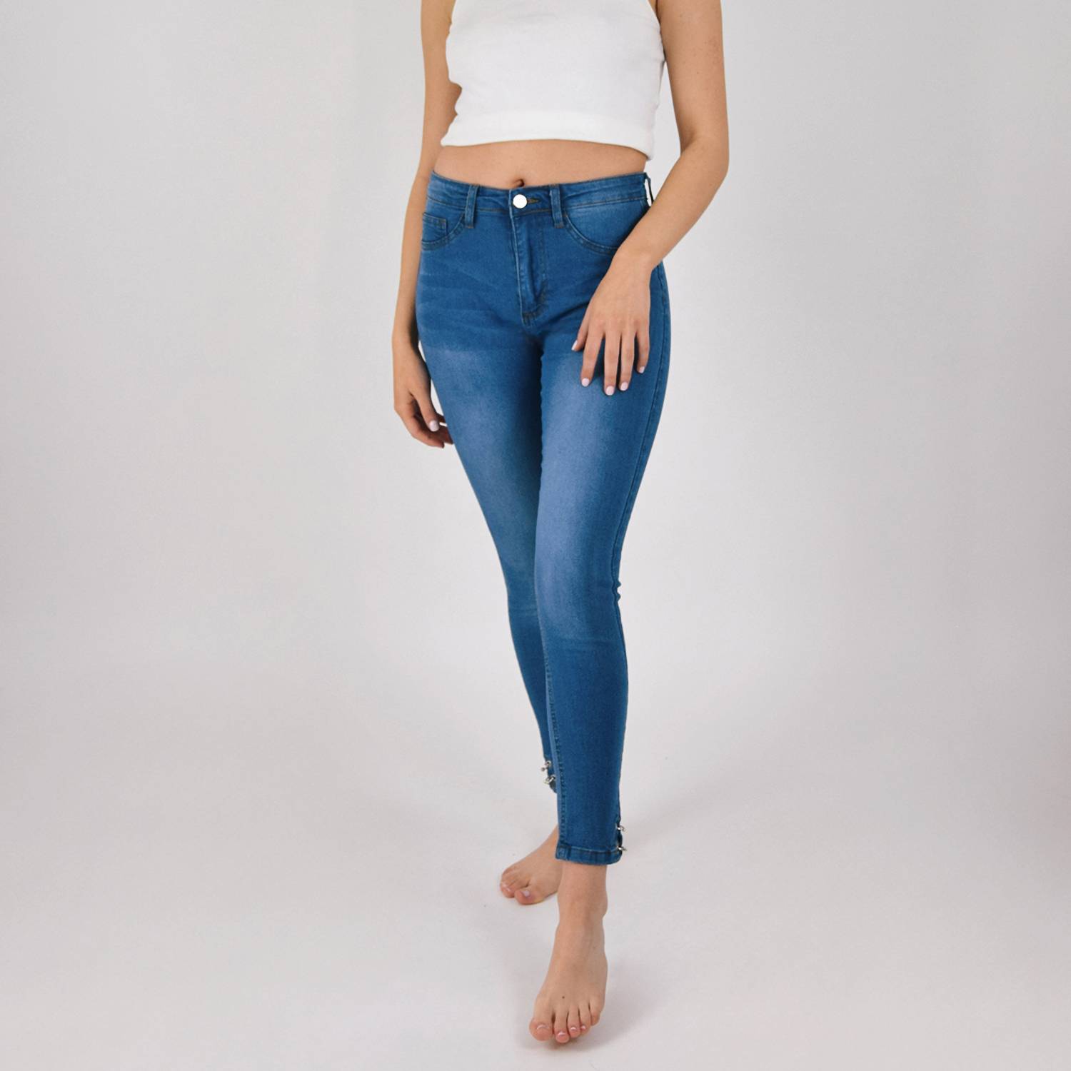 GENERICO Jeans de mujer focalizado con aplicaciones Msco Jeans