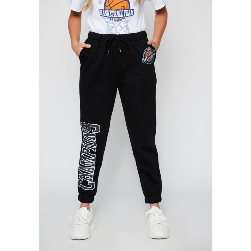 FAMILY SHOP Pantalon de Buzo Basketball Negro falabella