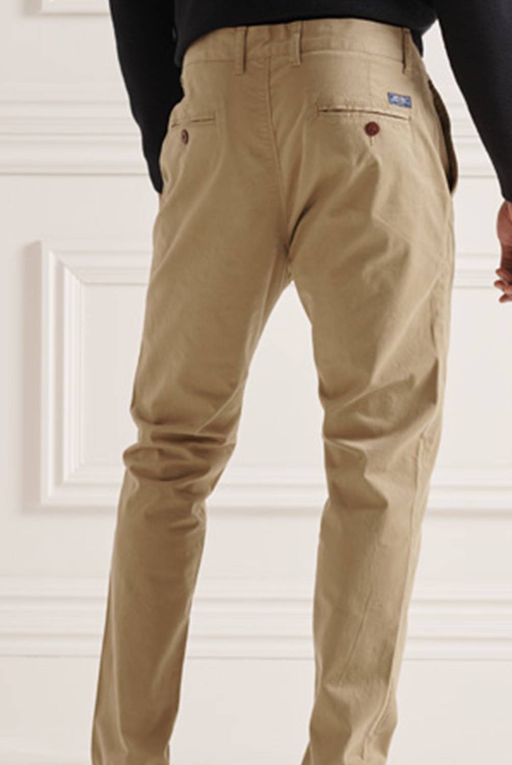 SUPERDRY - Pantalón Cinco Bolsillos Ajustados Hombre