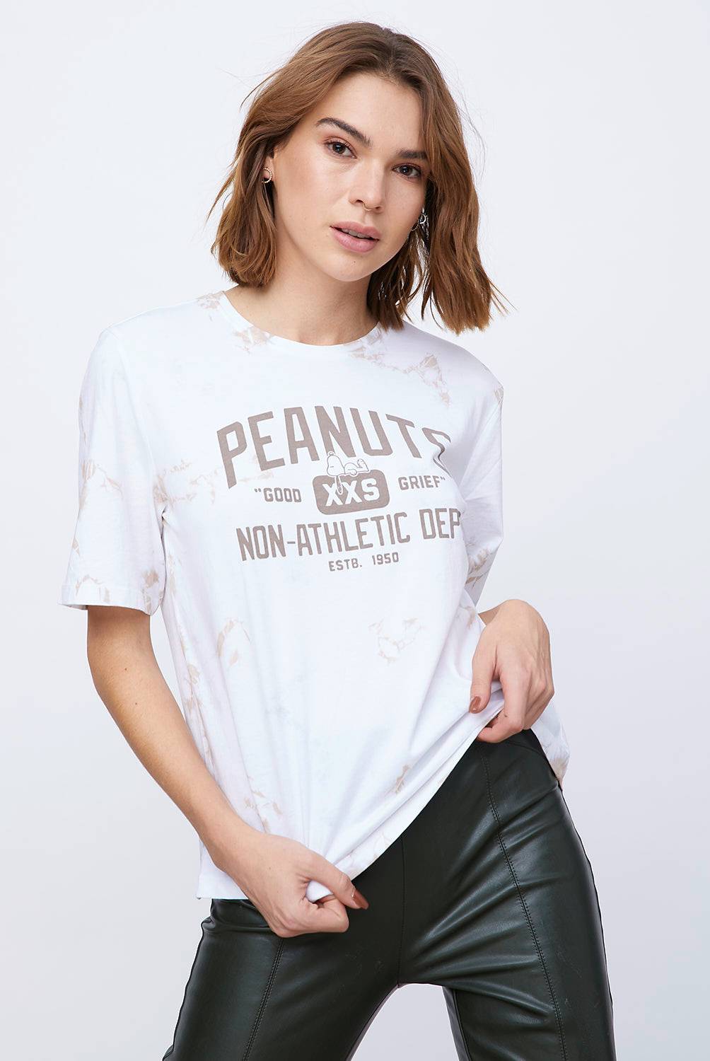 ONLY - Only Polera Manga Corta Licencia Snoopy Mujer