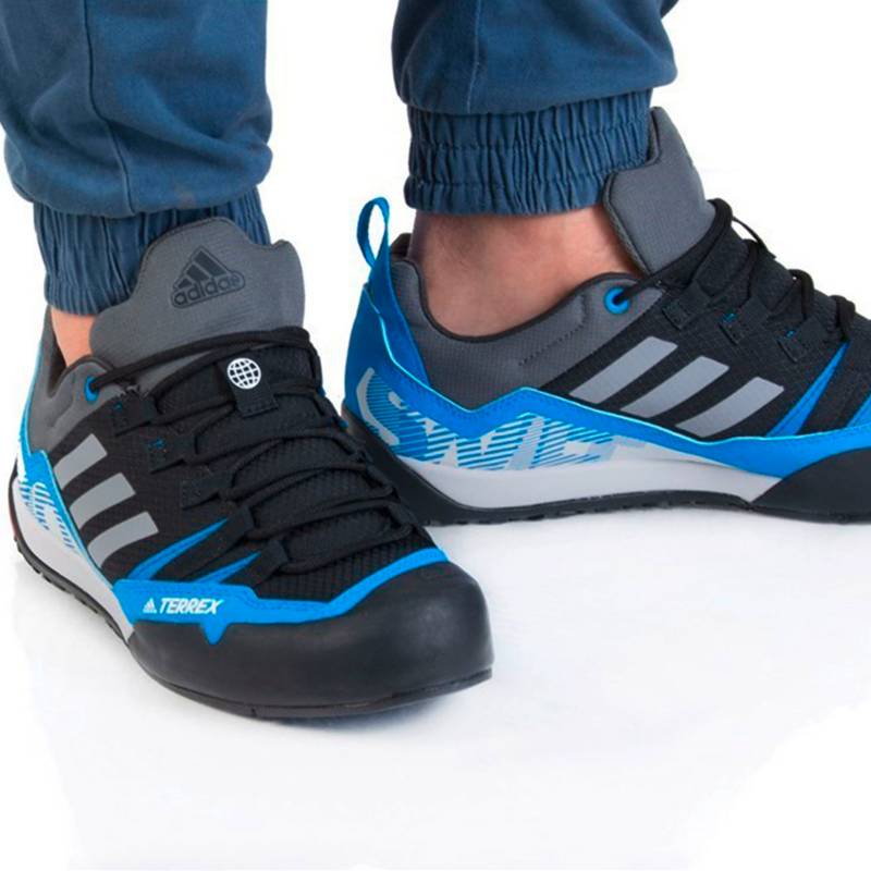 ADIDAS - Zapatilla Outdoor Hombre Negro Adidas