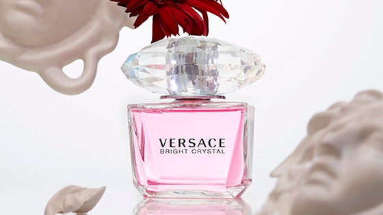 Miniaturas femeninas versace perfumes diamantes colección fragancias Versace