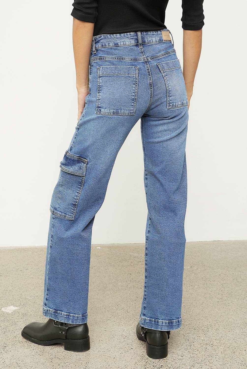 Jeans Straight Tiro Alto Mujer Basement