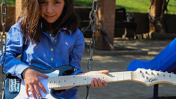 guitarra electrica niño blanca