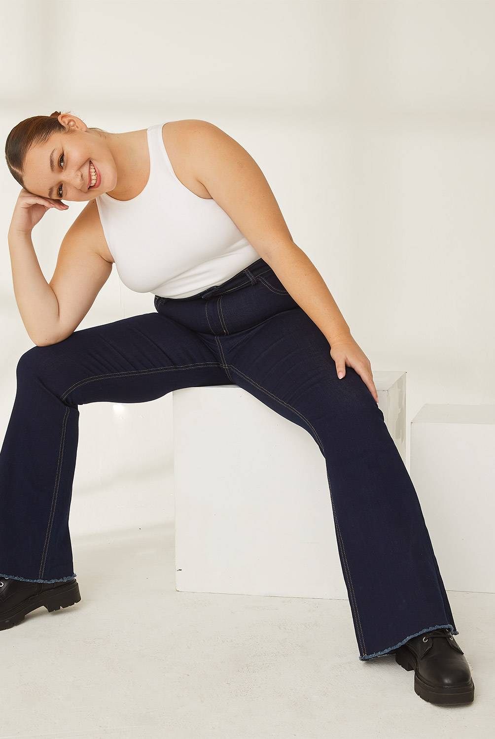 SYBILLA - Jeans Flare Grace Plus Tiro Medio Mujer Sybilla