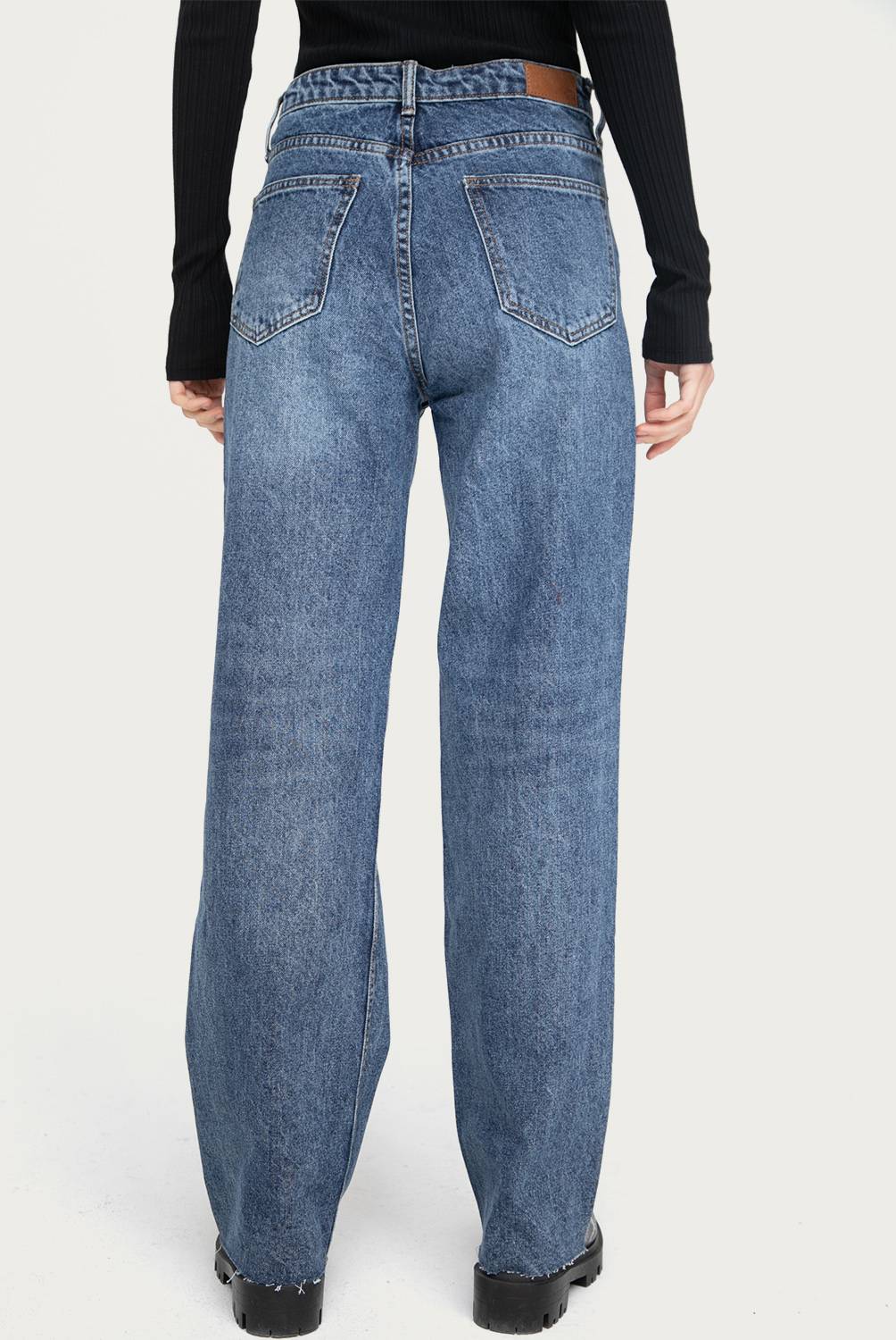 BASEMENT - Jeans Straight Tiro Alto Mujer