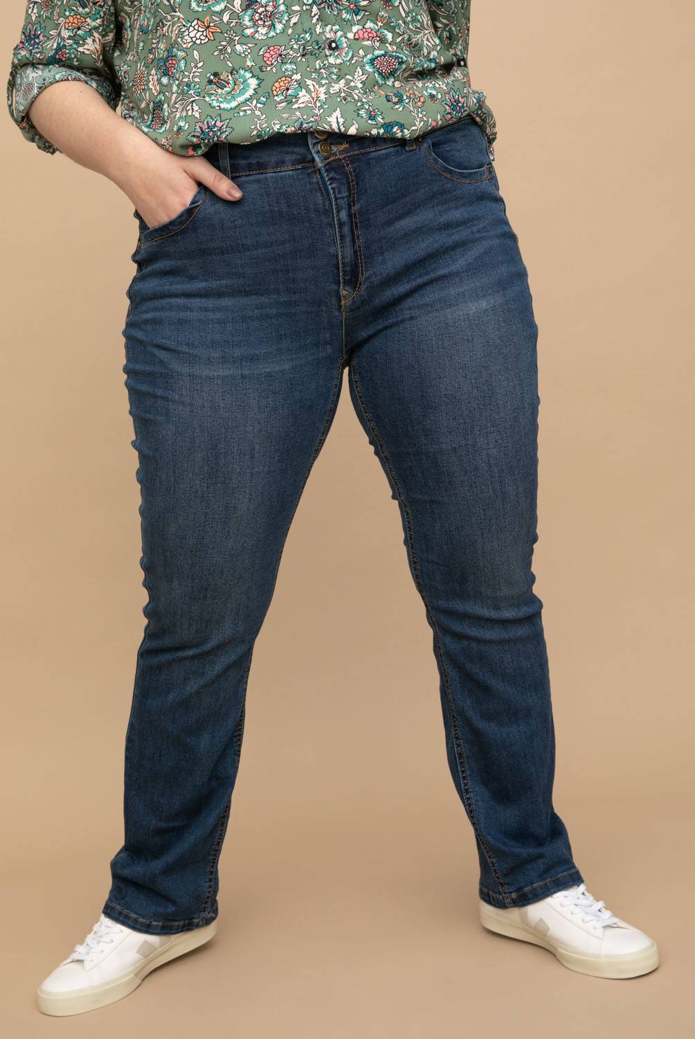 UNIVERSITY CLUB - Jeans Skinny Tiro Medio Mujer