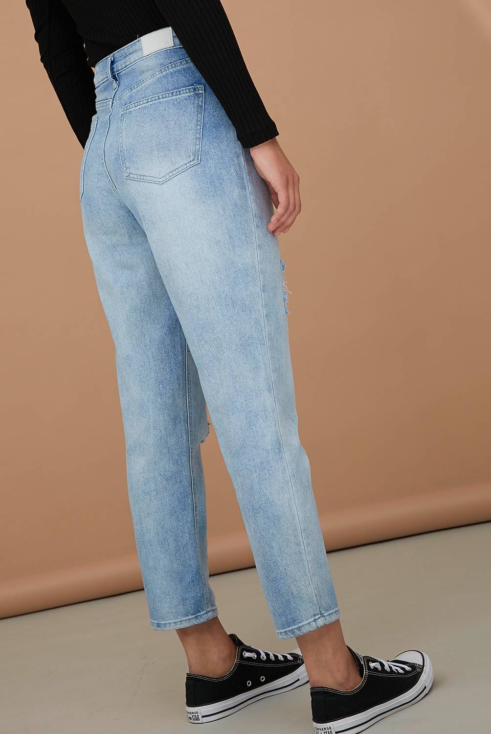 BASEMENT - Jeans Mom Tiro Medio Mujer