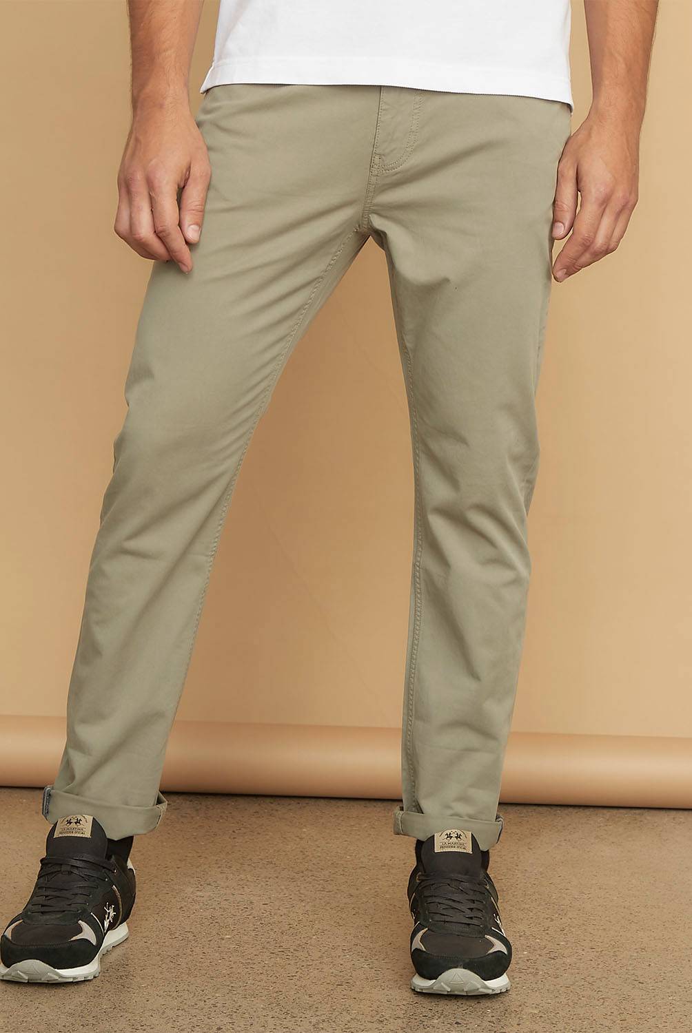 Pantalón Nuevo, Marca HOLLISTER, Talla 34×32, Medidas: 44 cm de