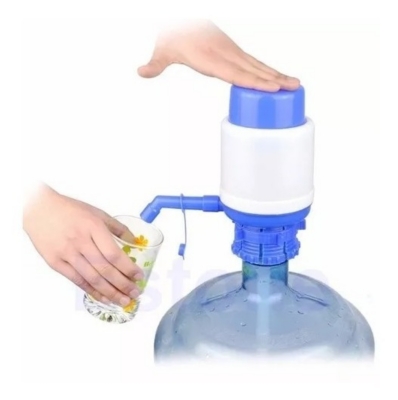 Bomba dispensadora de agua manual