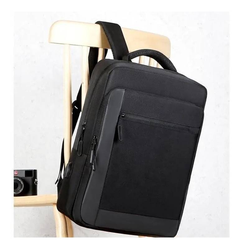 Mochila Multifuncional Laptop impermeable con puerto USB 35 Litros -  Startechoffice