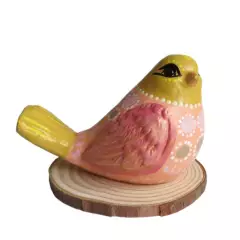 CREA TALLER - Pájaro decorativo con base de madera ocre