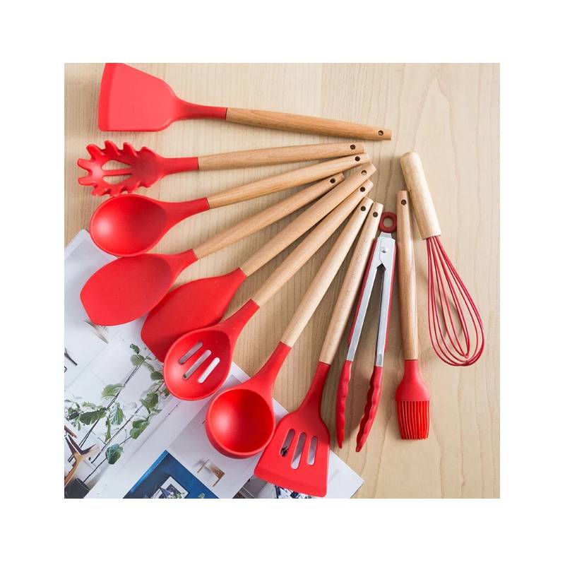 Set de utensilios para cocina en silicona con mango de madera 12