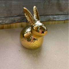 SOMOS DECO - Figura de cerámica color dorado en forma de Conejo