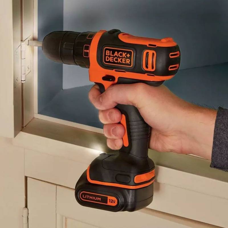 ATORNILLADOR/TALADRO INALÁMBRICO BLACK + DECKER 12 VOLTS