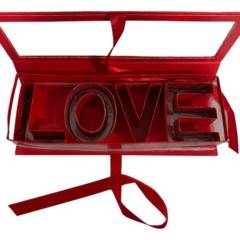 LOVEA - Caja Love Roja 455x155x97cm