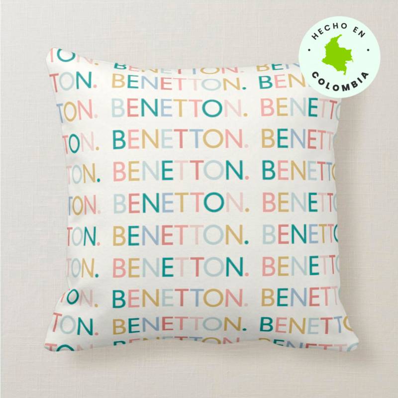 BENETTON - Cojín Letras 45 x 45 cm