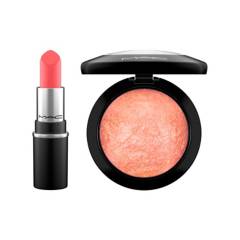 MAC - Set Maquillaje Labios Pink Couple MAC: Rettro Matte Lipstick 1.8 gr  + Iluminador Mineralize Skinfinish 10 gr 