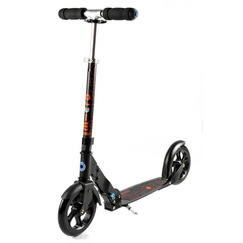  - Scooter Black 
