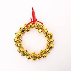 MICA - Corona Cascabel de Navidad Dorada 26 cm de Metal. Para Colgar en Puertas y Ventanas Mica.