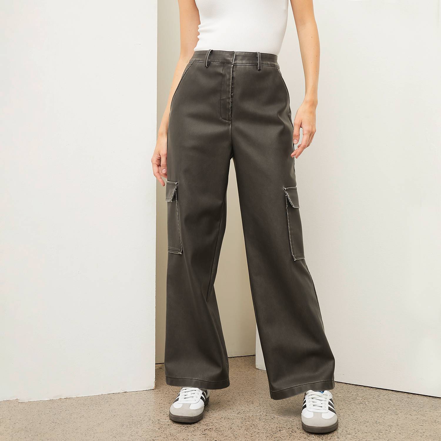 Pantalón Cargo para Mujer Tiro alto Sintético Basement BASEMENT