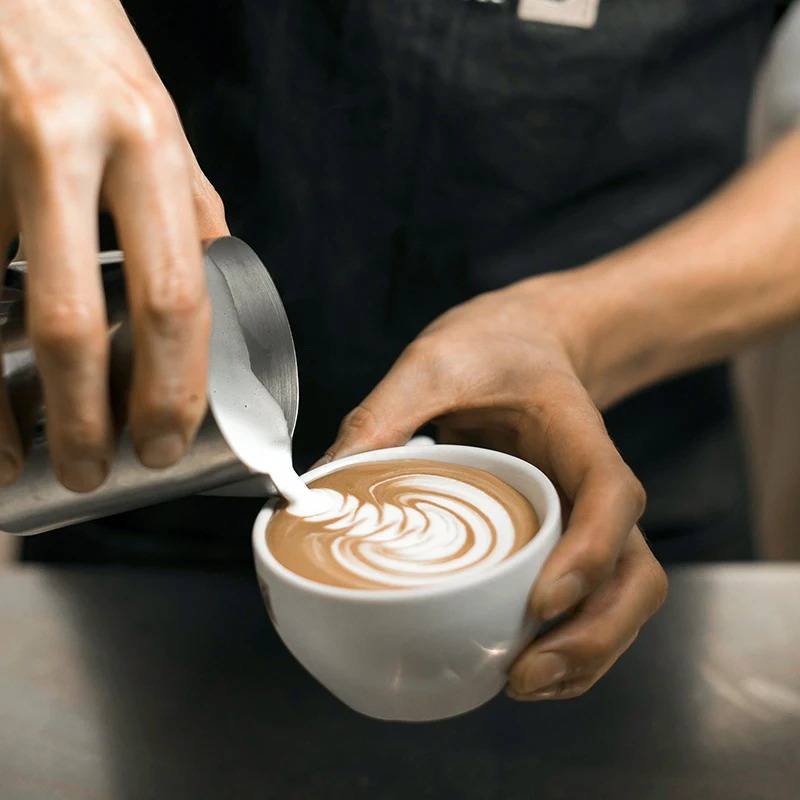 Jarra de Leche para Baristas Latte Art Negra Motta