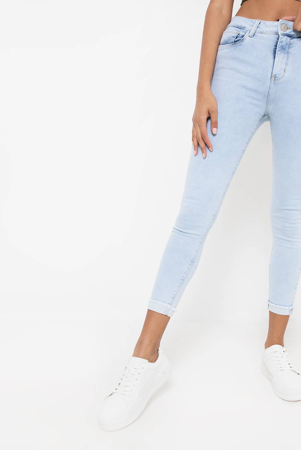 AEROPOSTALE - Jean Roll Up Mujer