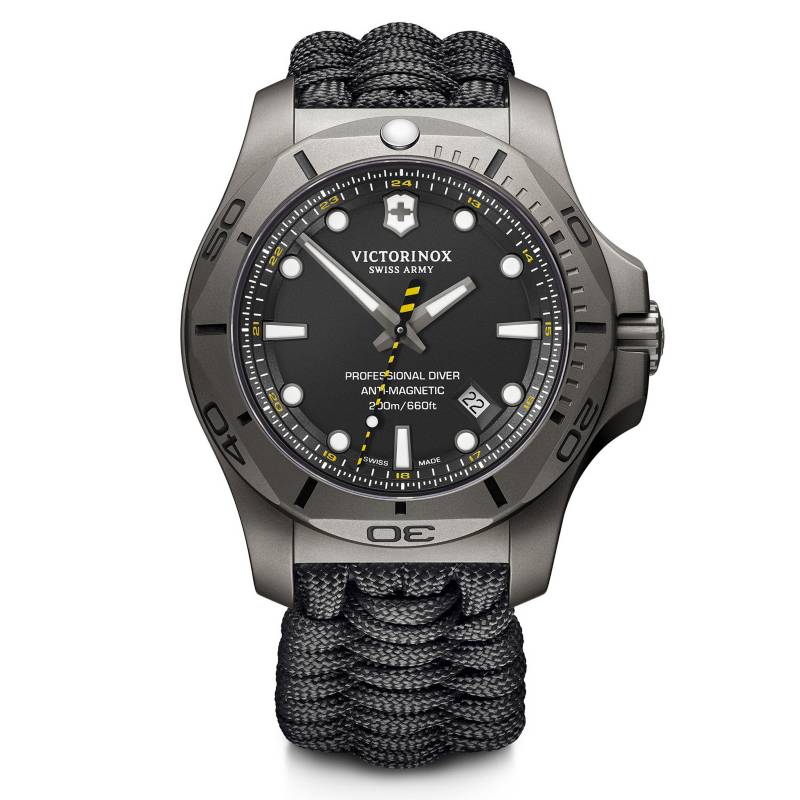 VICTORINOX - Reloj para Hombre Inoxidable Pro Diver Titanium Black Dial 