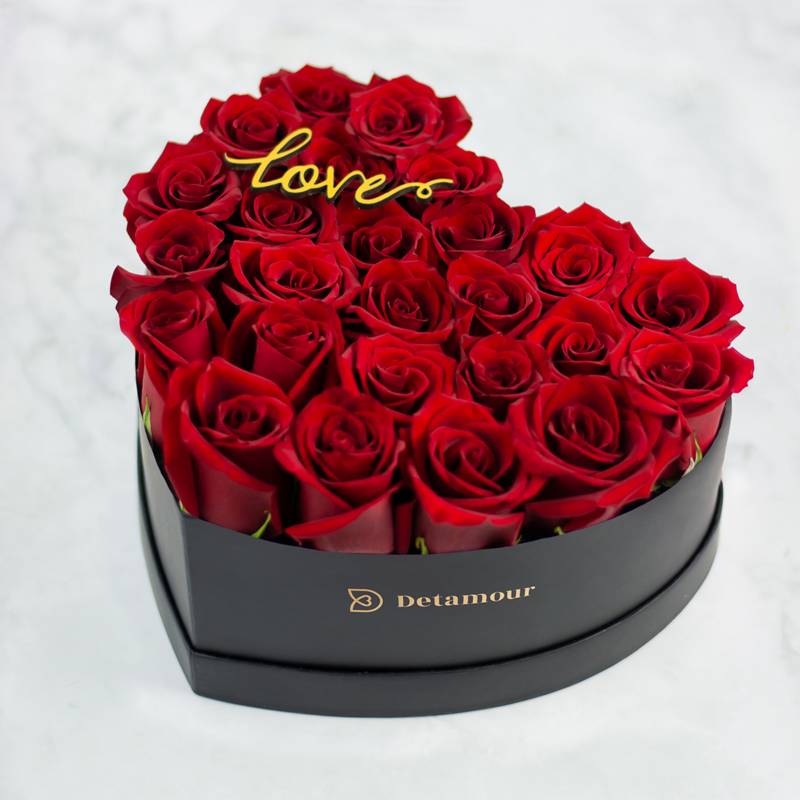 DETAMOUR - Heart Box Negro Rosas Rojas