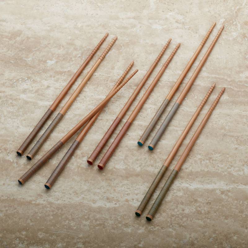 CRATE & BARREL - Juego de 5 Palitos Chinos de Bambú a Rayas