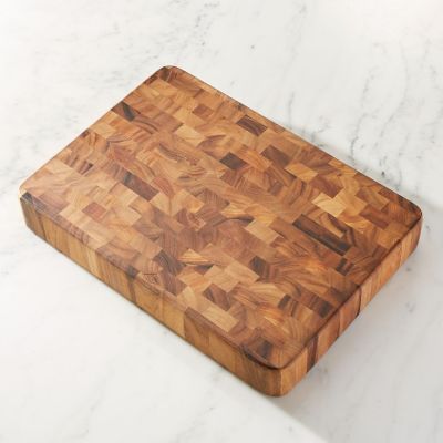 Tabla Cuadrada para Picar de Madera a Contrafibra CRATE & BARREL