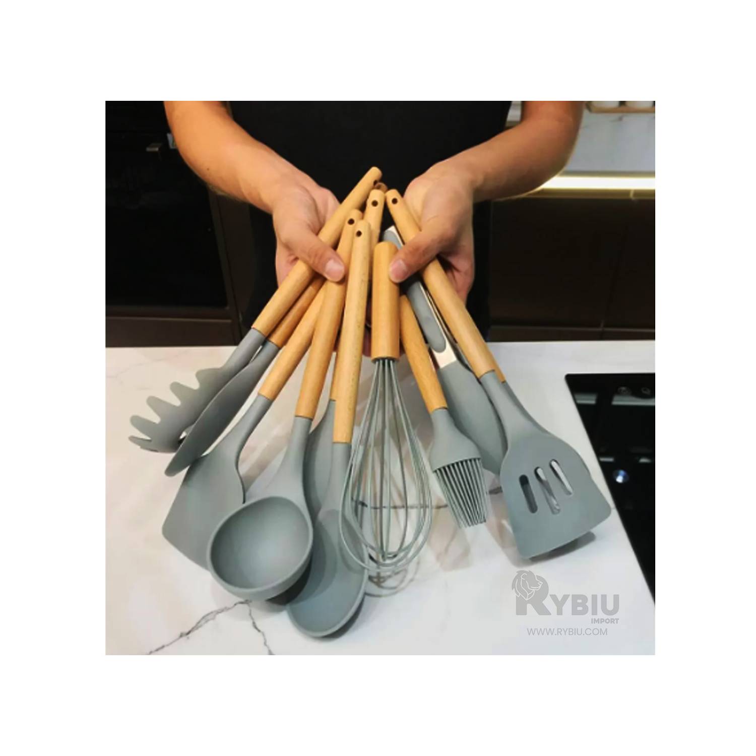 4 utensilios de silicona con mango de madera ENZA UTE01