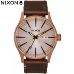 NIXON - Reloj Nixon Sentry A1053173 Fecha Acero Inox Correa de Cuero Marrón