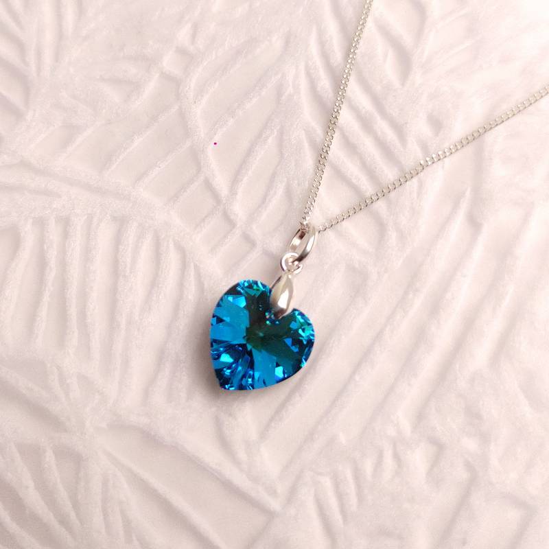 GENERICO - Collar de Plata con Dije Corazón de Cristal Azul